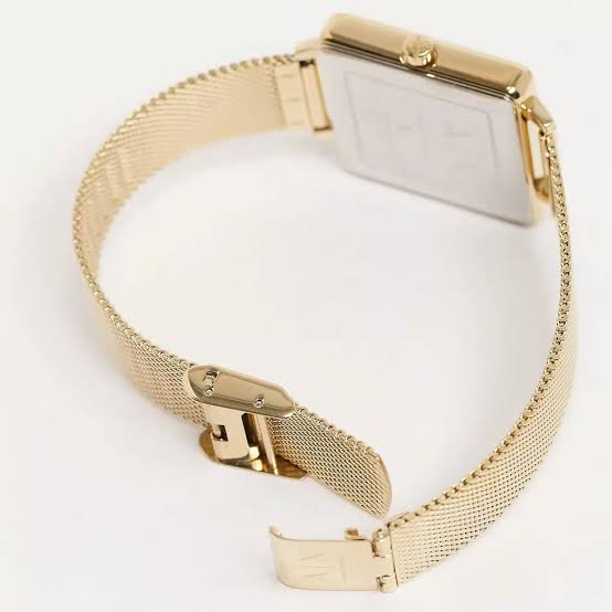 Montre Armani Exchange AX5801 Lola – Acier Doré LeTempsDesMontres